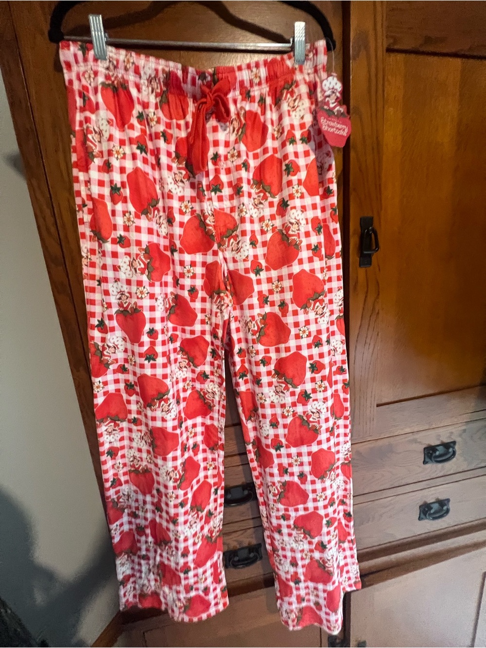 Juniors sz M Strawberry Shortcake Print Red Pajama Pants